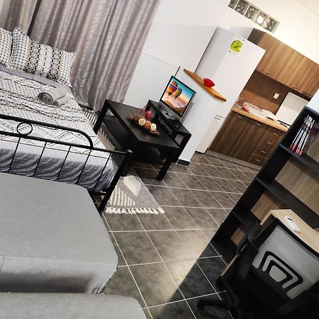 Dreams 3 Apartment Kardítsa Екстериор снимка